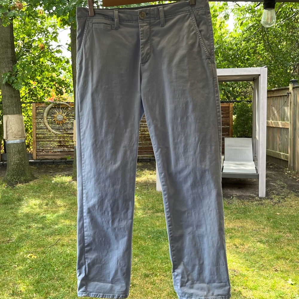 Banana Republic Boyfriend cropped chino